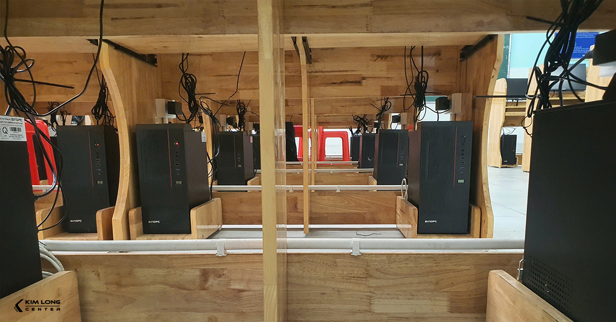 du-an-cung-cap-lap-dat-hon-100-bo-pc-tai-truong-trung-cap-ky-thuat-nghiep-vu-ton-duc-thang-10